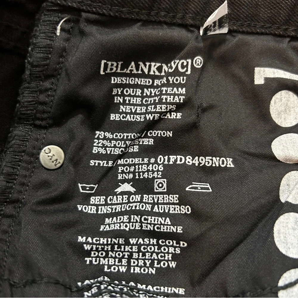 Blank NYC Black Button Fly Distressed Denim Shorts Size 31 New With Tags NWT - Picture 6 of 6